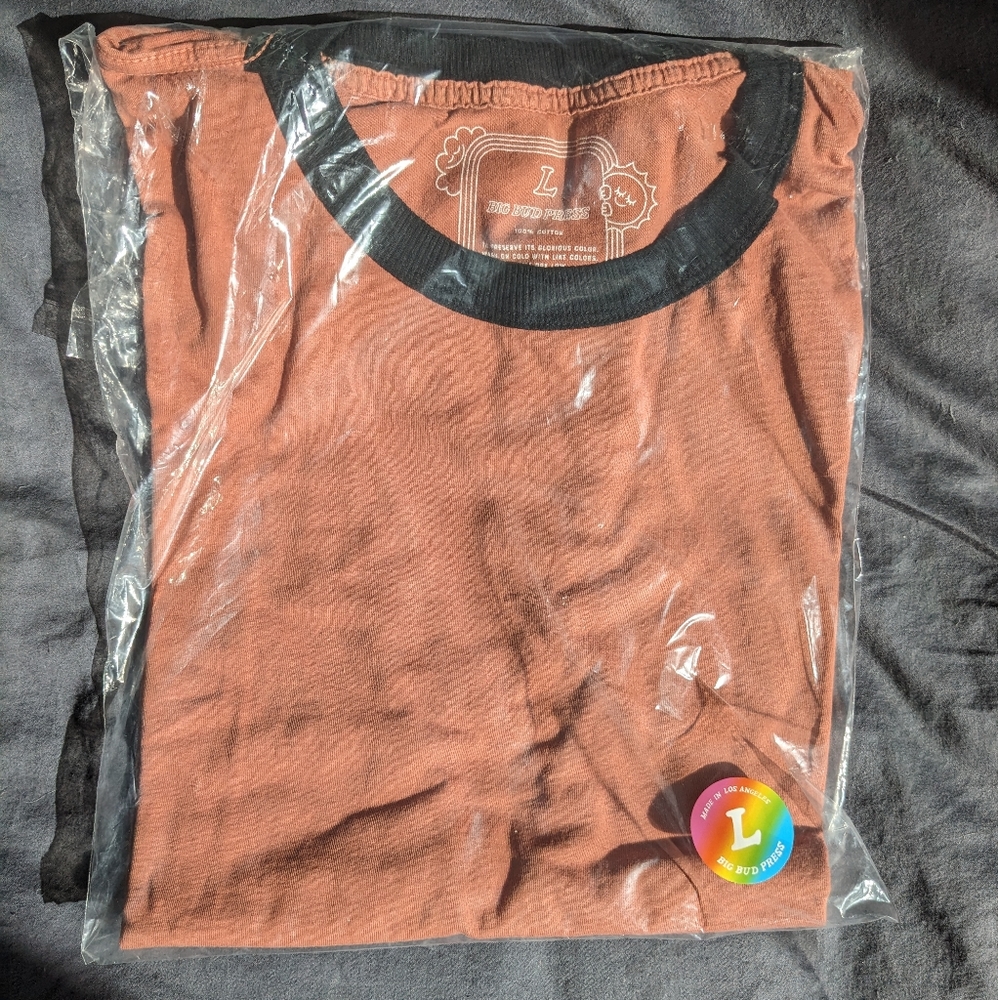 NWT Big Bud Press Rust orange ringer tee!